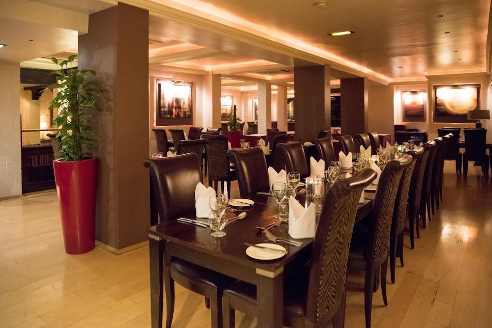 The Bull Hotel; Sure Hotel Collection By Best Western Питерборо Екстериор снимка