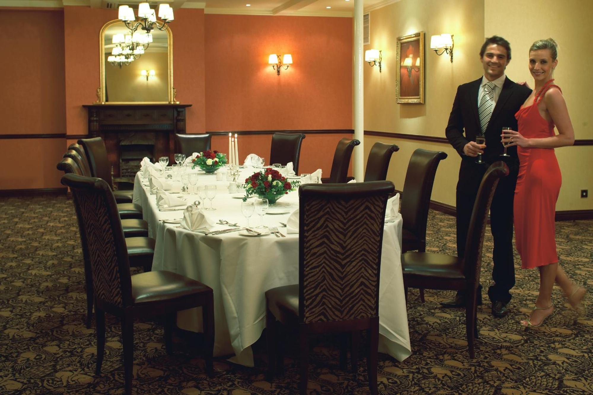 The Bull Hotel; Sure Hotel Collection By Best Western Питерборо Екстериор снимка