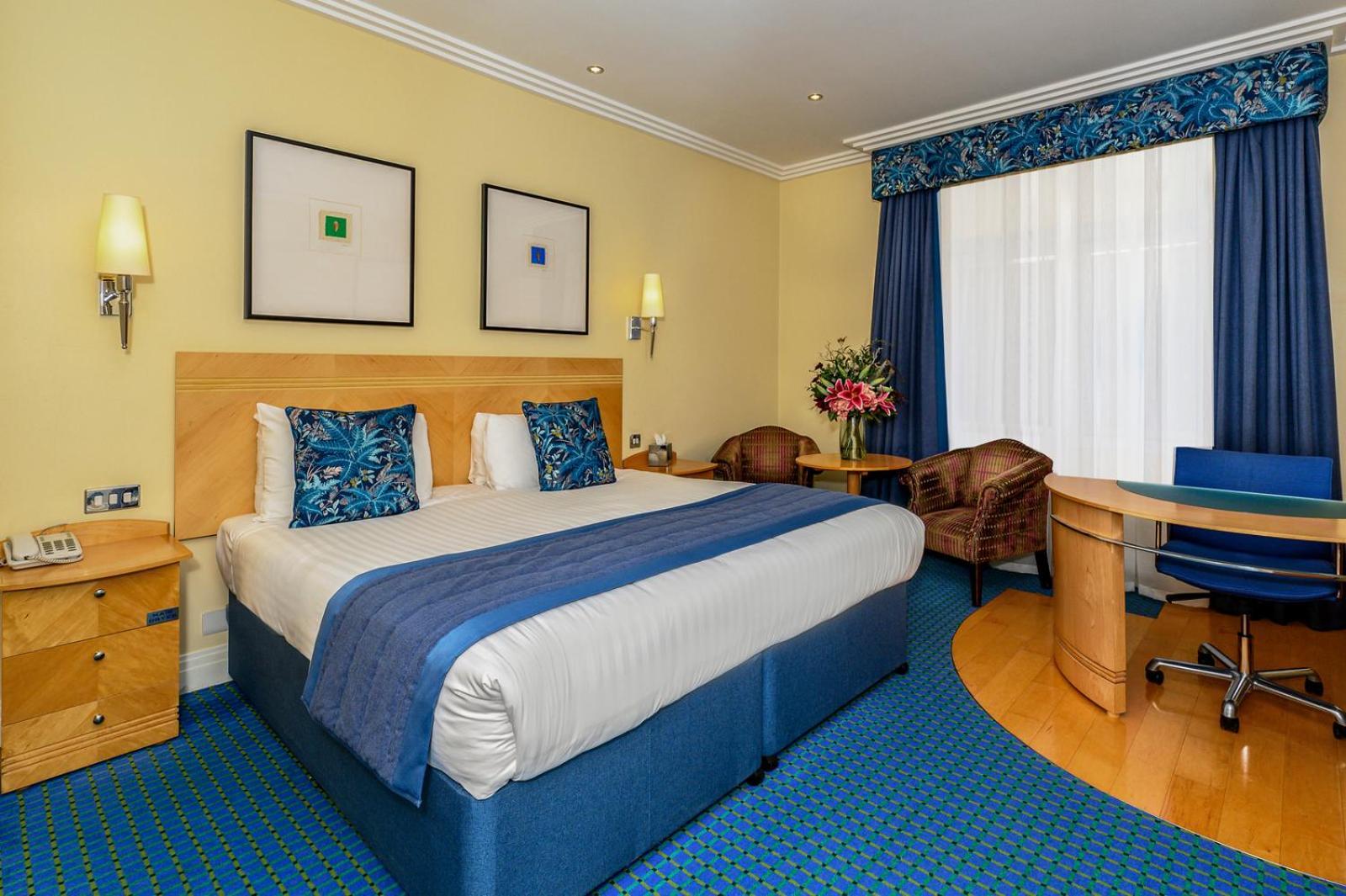 The Bull Hotel; Sure Hotel Collection By Best Western Питерборо Екстериор снимка